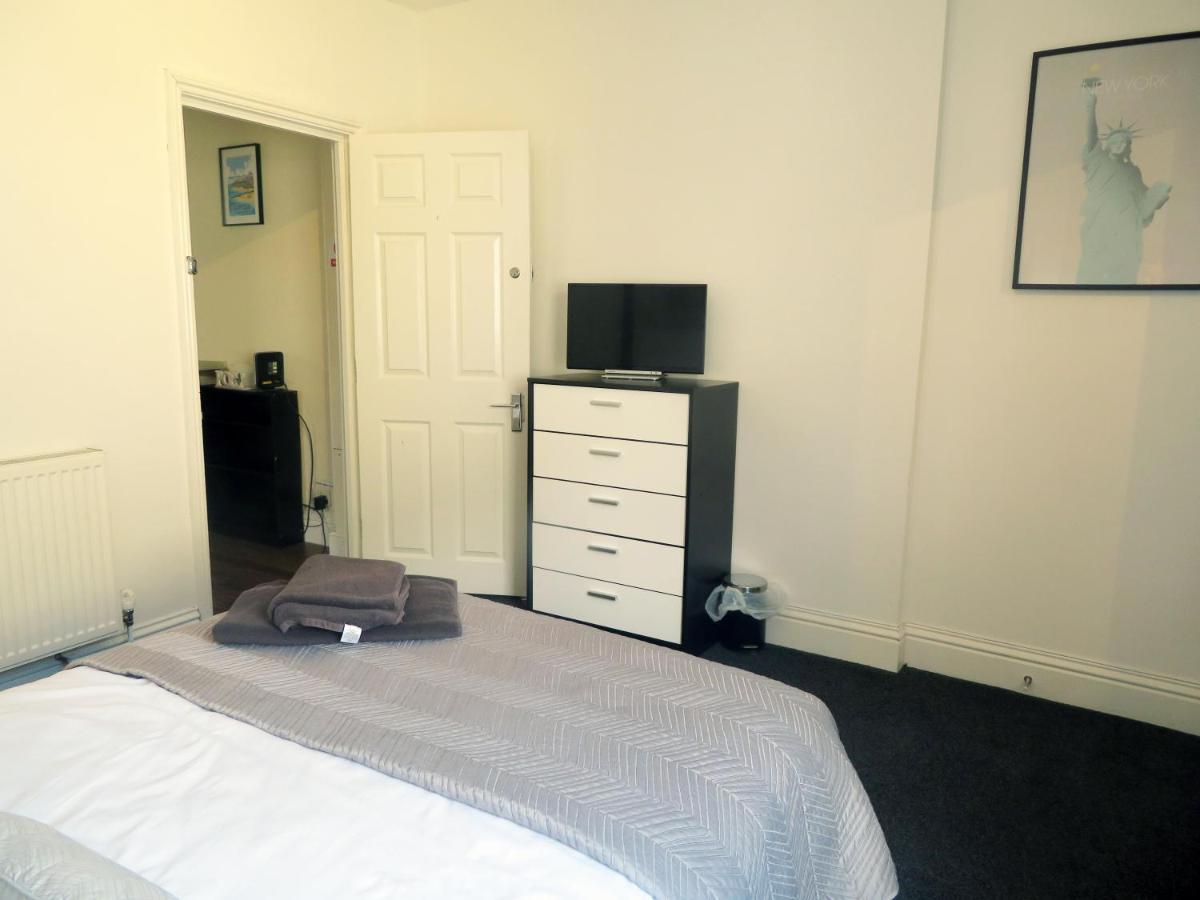 Entire 2 Bed Ground Floor Apartment Central But Quiet Newmarket  Dış mekan fotoğraf